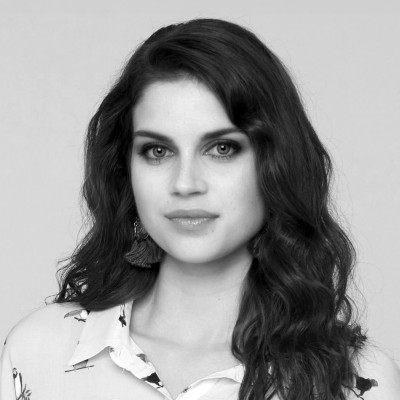 Szász Júlia